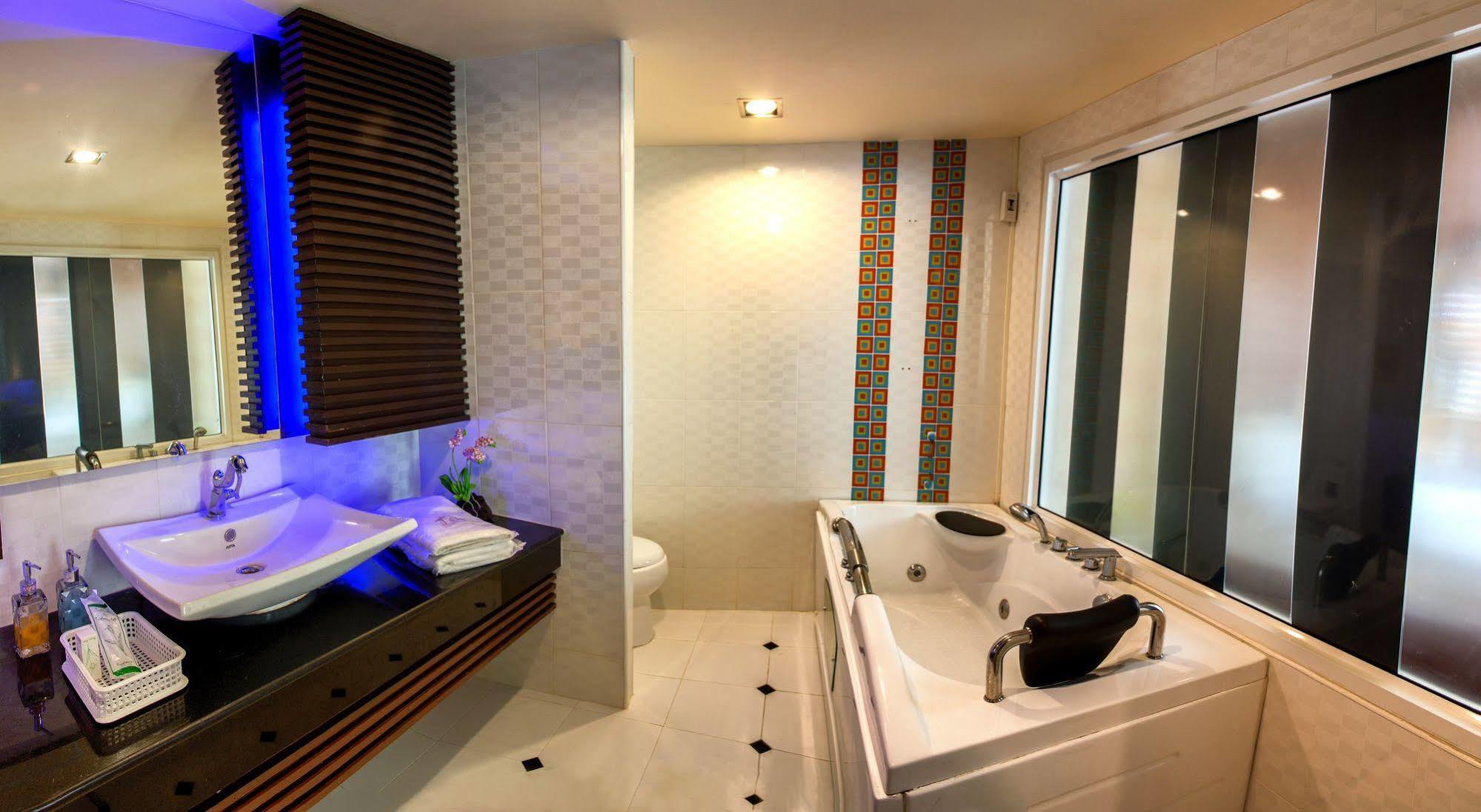 The Ring Hotel Hat Yai Eksteriør billede