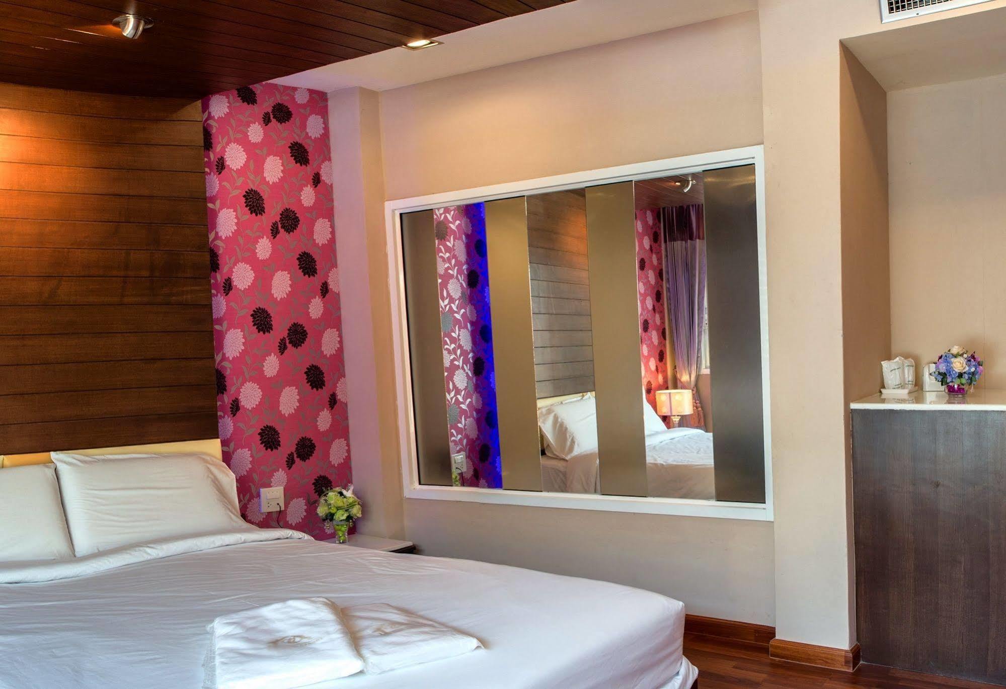 The Ring Hotel Hat Yai Eksteriør billede