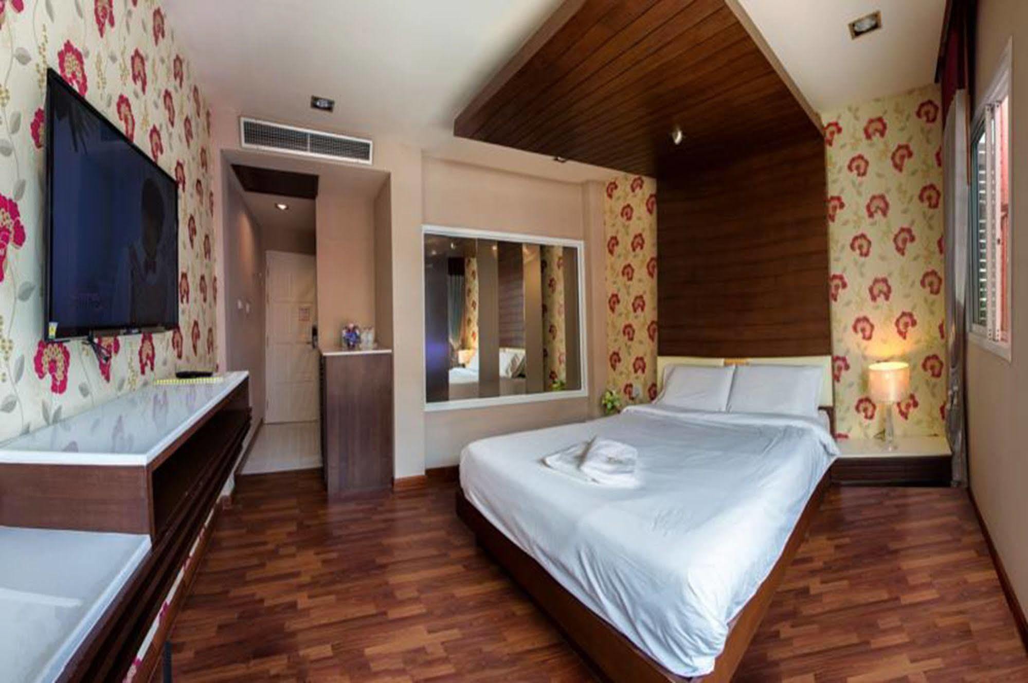 The Ring Hotel Hat Yai Eksteriør billede
