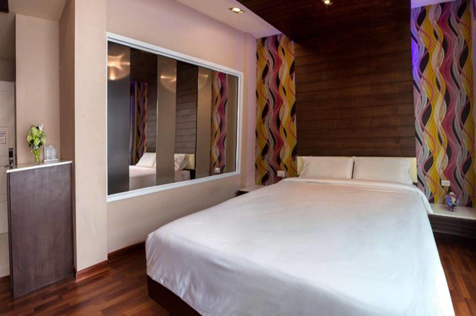 The Ring Hotel Hat Yai Eksteriør billede