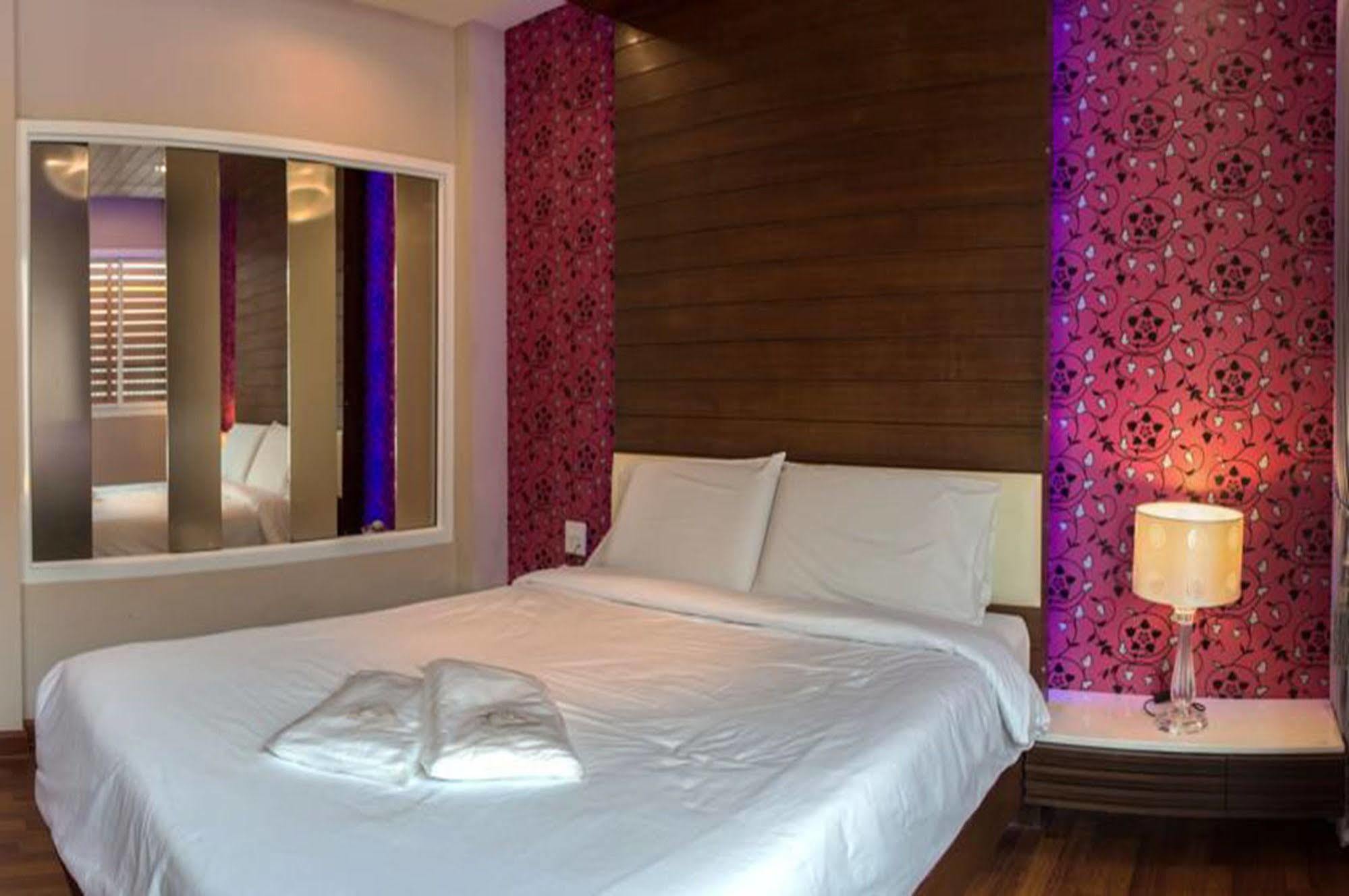 The Ring Hotel Hat Yai Eksteriør billede